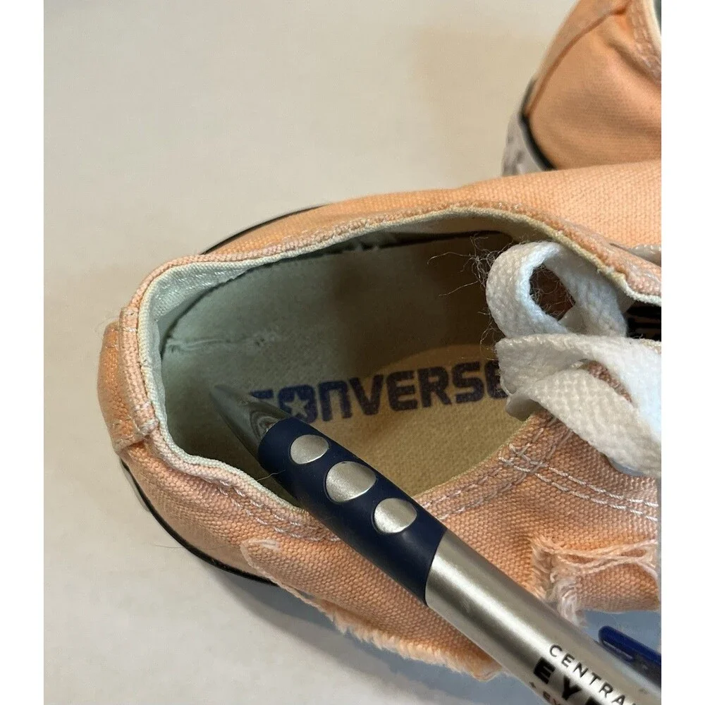Converse Women's Chuck Taylor All Star Classic Low Sneakers Peach Sz 7.5 Damaged